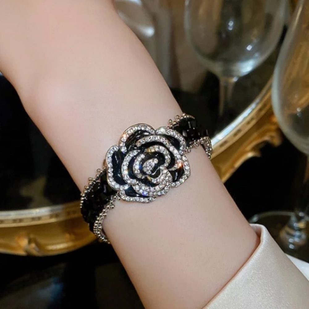🌟 Gorgeous Black Rhinestone Two Tone Camellia Bracelet - Picture 3 of 5